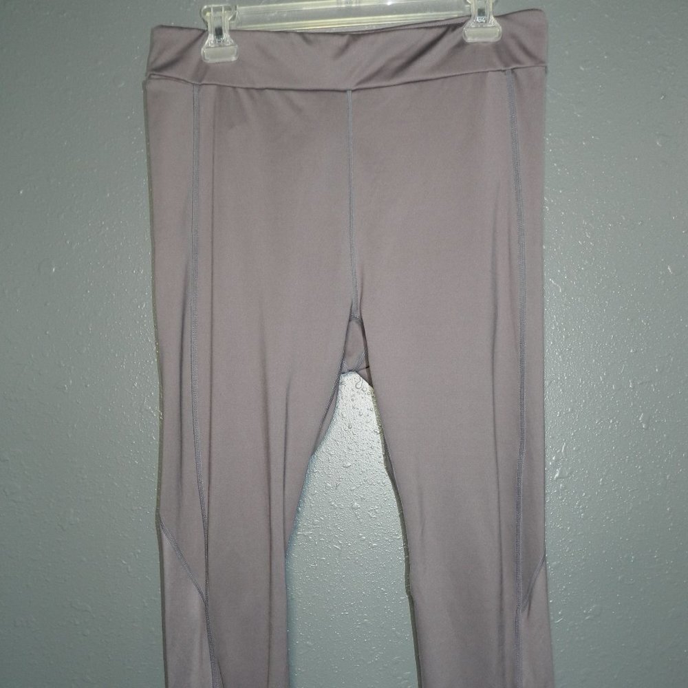 Fabletics Womens Grey Polyester And Elastic Workout Athletic Leggings Size XL